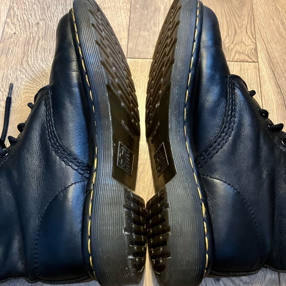 Dr Martens 1460 black leather boots - Picture 4 of 7